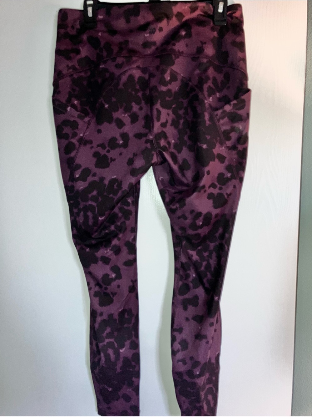 NWOT-All In Motion XL Purple Black Animal Print High Rise Pocket Yoga Pant